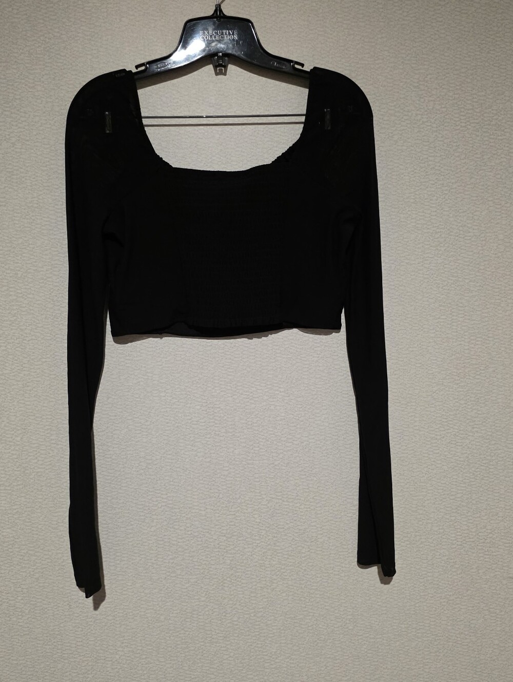 American Eagle Black Mesh Long Sleeve Crop Top Medium New - Picture 8 of 12